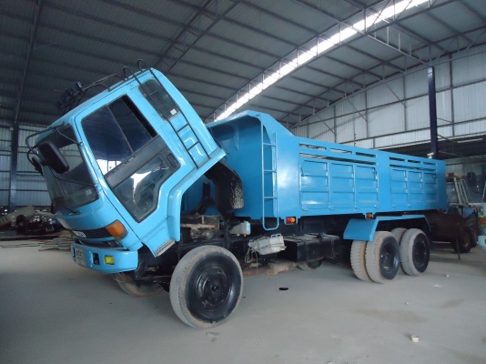 10 ล้อ ISUZU ร๊อกกี้ 240แรง รุ่นแรก