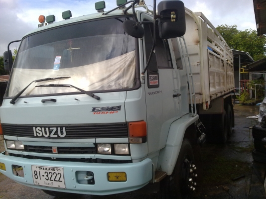 รถบรรทุก 10  ISUZU รุ่น ROCKY 195 แรงม้า ดัมพ์