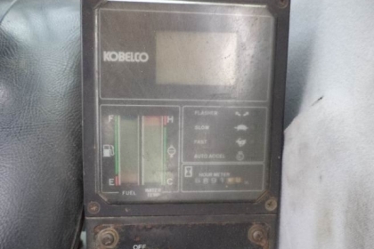 ขายด่วน..รถแบคโฮ  KOBELCO SKุ120-1 (มาร์คที) รถสวย เก่าญี่ปุ่นแท้ แรงขุดดี ทำงานได้ไว ประหยัดน้ำมันสุดคุ้ม มีใบอินวอยล์ ราคาต่อรองได้.