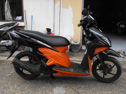 ขาย Click 110 I  ปลายปี 52 ล้อแม็ก