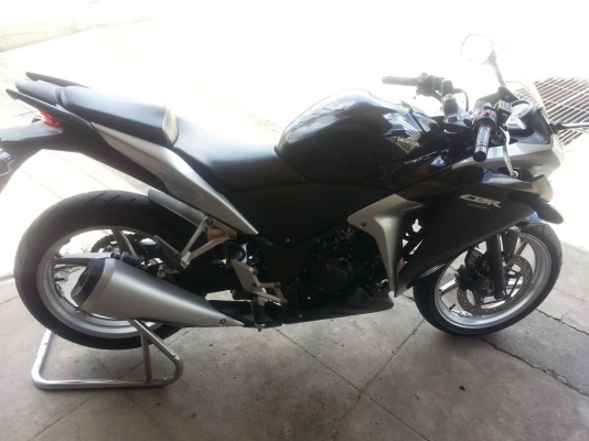 Honda Cbr250i No.abs 2011 ทะเบียนพร้อมโอน  75,000 -
