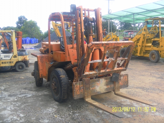 ขายรถโฟล์คลิฟท์โตโยต้าFDT25-H5 2.5ตันขับ4x4เสาสูง3เมตรเก่านอกพร้อมใช้ราคา240000บาทสนใจโทร0816426706