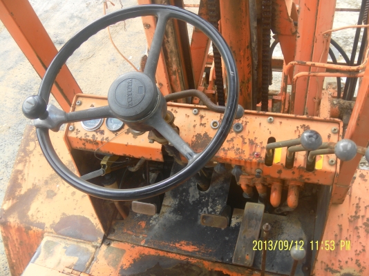 ขายรถโฟล์คลิฟท์โตโยต้าFDT25-H5 2.5ตันขับ4x4เสาสูง3เมตรเก่านอกพร้อมใช้ราคา240000บาทสนใจโทร0816426706