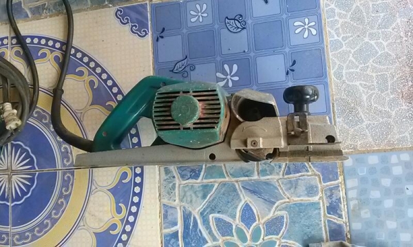 กบไสไม้   3 นิ้ว   5  นิ้ว