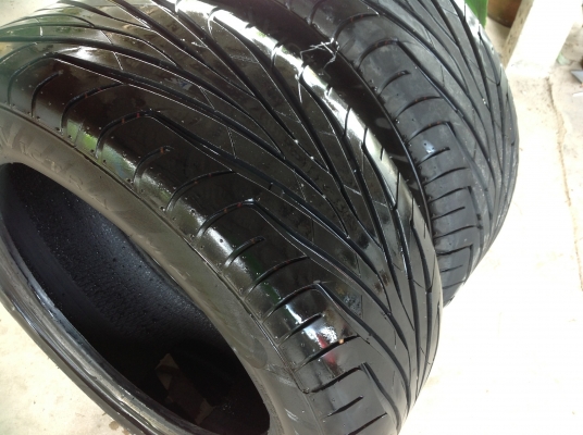 ขายยาง225/55/17 ปี13สัปดาห๊ที่16 ลงพื้น2 เดือนเอง