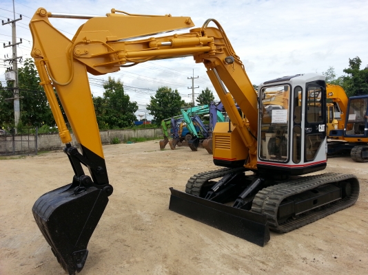 ขายด่วน..รถแบคโฮ CAT307SSR   รถสวย เก่าญี่ปุ่นแท้ แรงขุดดี ทำงานได้ไว ประหยัดน้ำมันสุดคุ้ม มีใบอินวอยล์ ราคาต่อรองได้.