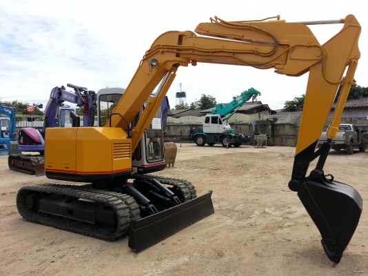 ขายด่วน..รถแบคโฮ CAT307SSR   รถสวย เก่าญี่ปุ่นแท้ แรงขุดดี ทำงานได้ไว ประหยัดน้ำมันสุดคุ้ม มีใบอินวอยล์ ราคาต่อรองได้.