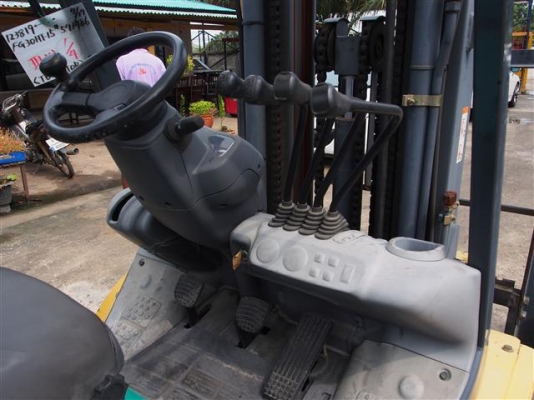 ** LOT 12/9/2556 ** คันนี้ เด็ดมากๆๆ ค่า KOMATSU FG30HT-15 เครื่องแน่น เกียร์ดี ^^ ** LOT 12/9/2556 ** คันนี้ เด็ดมากๆๆ ค่า KOMATSU FG30HT-15 เครื่องแน่น เกียร์ดี ^^