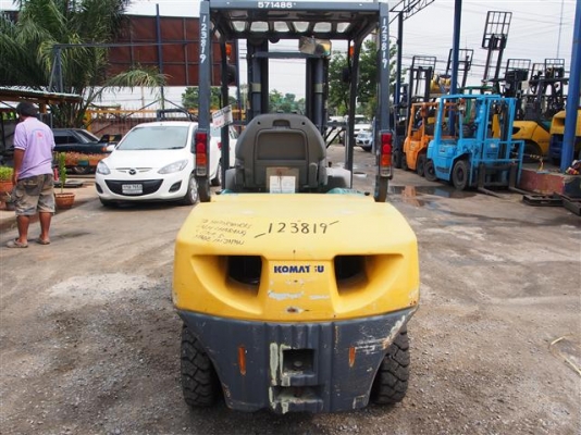 ** LOT 12/9/2556 ** คันนี้ เด็ดมากๆๆ ค่า KOMATSU FG30HT-15 เครื่องแน่น เกียร์ดี ^^ ** LOT 12/9/2556 ** คันนี้ เด็ดมากๆๆ ค่า KOMATSU FG30HT-15 เครื่องแน่น เกียร์ดี ^^