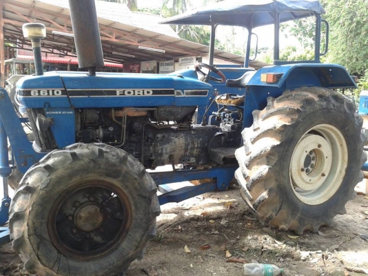 ขายด่วนรถไถฟอร์ด 6610 4*4 คานหน้าคาลาโล่ ทะเบียนพร้อม