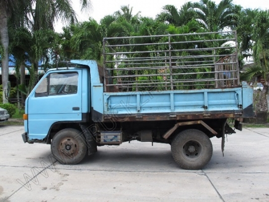 รถบรรทุกดั๊ม 6 ล้อยี่ห้ออีซูซุ รุ่น NKR เครื่อง 110 แรงม้า รถบรรทุกดั๊ม 6 ล้อยี่ห้ออีซูซุ รุ่น NKR เครื่อง 110 แรงม้า