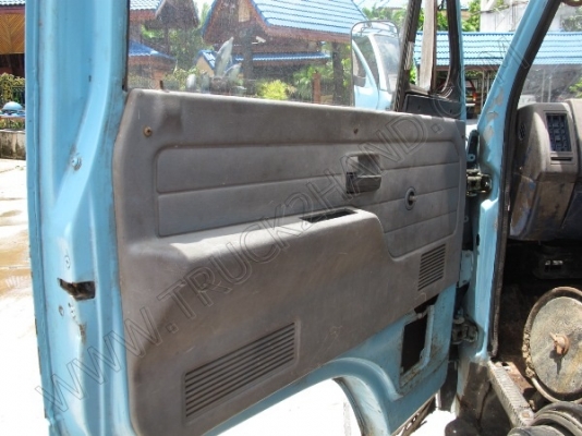 รถบรรทุกดั๊ม 6 ล้อยี่ห้ออีซูซุ รุ่น NKR เครื่อง 110 แรงม้า รถบรรทุกดั๊ม 6 ล้อยี่ห้ออีซูซุ รุ่น NKR เครื่อง 110 แรงม้า