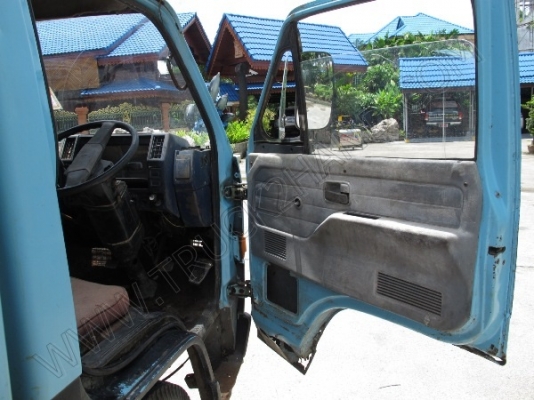 รถบรรทุกดั๊ม 6 ล้อยี่ห้ออีซูซุ รุ่น NKR เครื่อง 110 แรงม้า รถบรรทุกดั๊ม 6 ล้อยี่ห้ออีซูซุ รุ่น NKR เครื่อง 110 แรงม้า