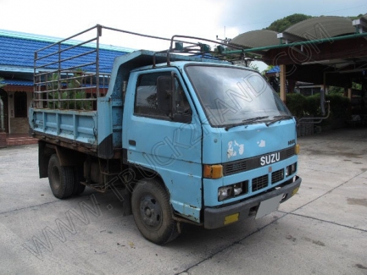 รถบรรทุกดั๊ม 6 ล้อยี่ห้ออีซูซุ รุ่น NKR เครื่อง 110 แรงม้า รถบรรทุกดั๊ม 6 ล้อยี่ห้ออีซูซุ รุ่น NKR เครื่อง 110 แรงม้า