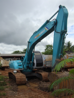 ขายรถแบคโฮ kobelco mark 5