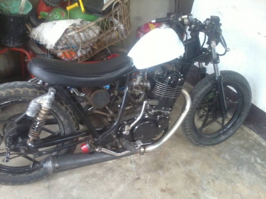 ขาย sxโอสคูล เครื่องsr400 แนวๆทะเบียนโครงแท้ๆราคา30000ขี่กลับได้เลยเครื่องแห้งมากมีคริปให้ดูด้วยครับ  สนใจติดต่อ 091-819038 ต่อรองได้ครับ