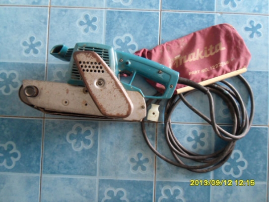 เครื่องขัดกระดาษทรายสายพาน MAKITA 9924DB