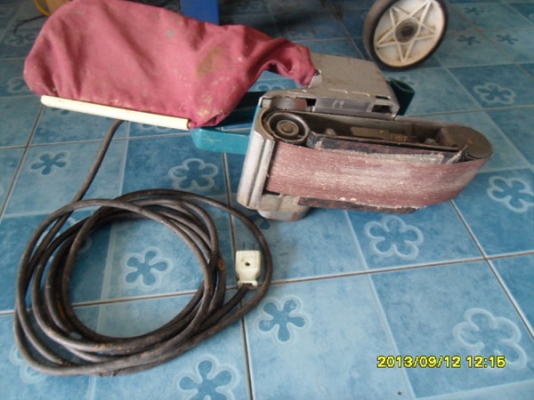 เครื่องขัดกระดาษทรายสายพาน MAKITA 9924DB