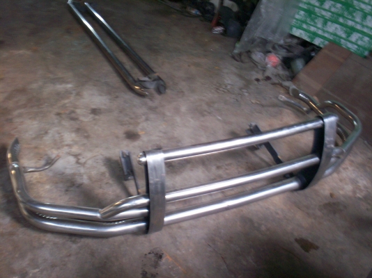 ขายกันชน แสตนเลสรอบคัน ใส่สภาพสวย4,500บาท TEL0890671028