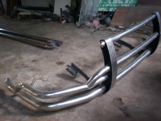 ขายกันชน แสตนเลสรอบคัน ใส่สภาพสวย4,500บาท TEL0890671028