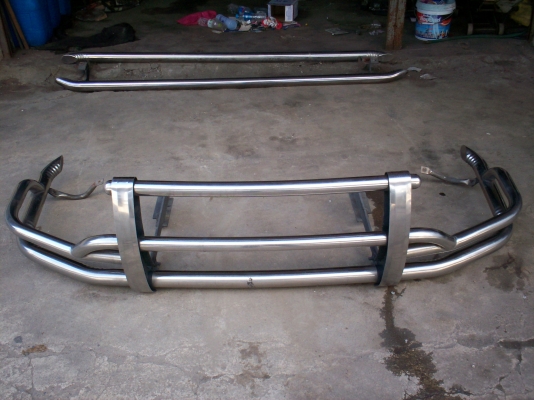 ขายกันชน แสตนเลสรอบคัน ใส่สภาพสวย4,500บาท TEL0890671028