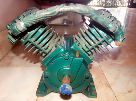 ขายหัวปั๊มลม OKURA ราคา 3,000 บาท