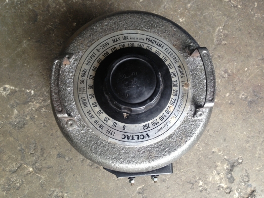 ขาย Yokoyama Variable Tranformer หม้อแปลงไฟฟ้า ปรับโวล์ ได้ตั้งแต่ 0-260 V สภาพดี พร้อมใช้งาน