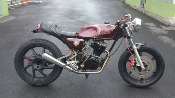 มาแล้วHONDA GL Cafe Racer แต่งเต็มลำเทพyๆ สำเนาทะเบียนพร้อมชุดโอน