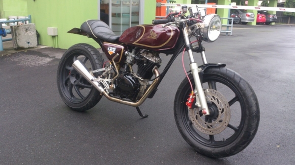มาแล้วHONDA GL Cafe Racer แต่งเต็มลำเทพyๆ สำเนาทะเบียนพร้อมชุดโอน