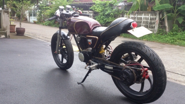 มาแล้วHONDA GL Cafe Racer แต่งเต็มลำเทพyๆ สำเนาทะเบียนพร้อมชุดโอน