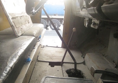 ขายสิบล้อหัวยาวเพลาเดียวดั้มพ์พื้นเรียบ เครื่อง J 160 แรง โทร 088-4501277