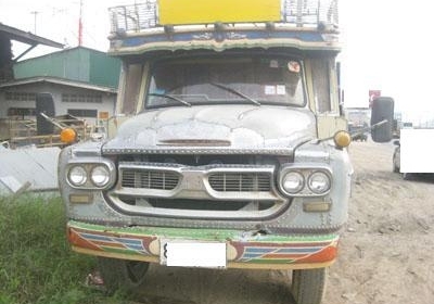 ขายสิบล้อหัวยาวเพลาเดียวดั้มพ์พื้นเรียบ เครื่อง J 160 แรง โทร 088-4501277