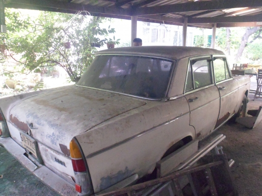 รถโบราณ เฟียต1800