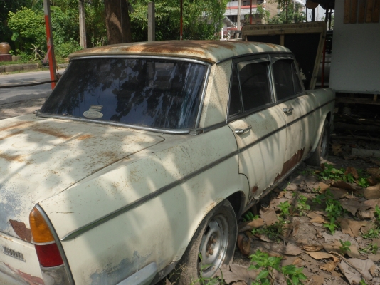 รถโบราณ เฟียต1800