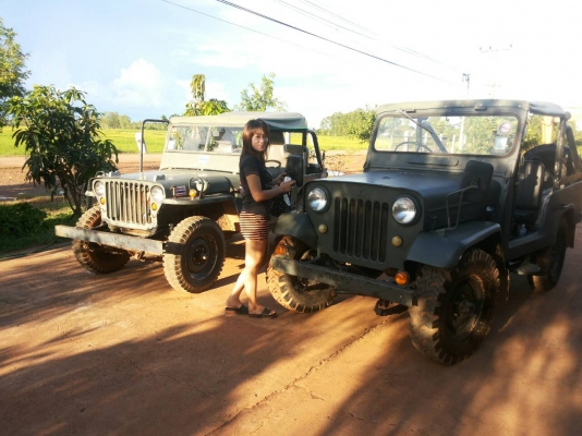 JEEP WILLY ตากบ พวงมาลัยซ้าย เครื่อง 12R กินแก้ส ขับหลังครับ