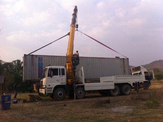 ขาย-ให้เช่ารถบรรทุก HINO,ISUZU 12 ล้อ 2 เพลา ติดเครน 16 ตัน