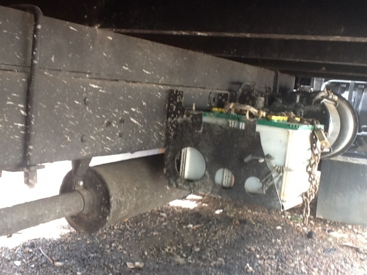 HINO KM779 เครื่องWO4D 117 แรงม้า เพาเวอร ตูู้แห้งยาว 5.5 เมตร