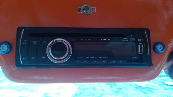 KUBOTA L4708 MAX พร้อมเครื่องเสียงติดตัวรถ แถมผานตราช้าง พร้อมใบมีดดันดินหน้า