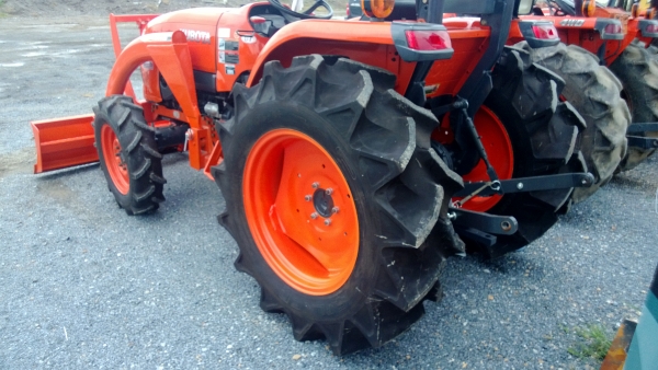 KUBOTA L4708 MAX พร้อมเครื่องเสียงติดตัวรถ แถมผานตราช้าง พร้อมใบมีดดันดินหน้า