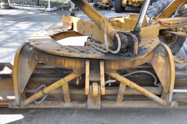 CATERPILLAR  140 H  SN  2ZK03075