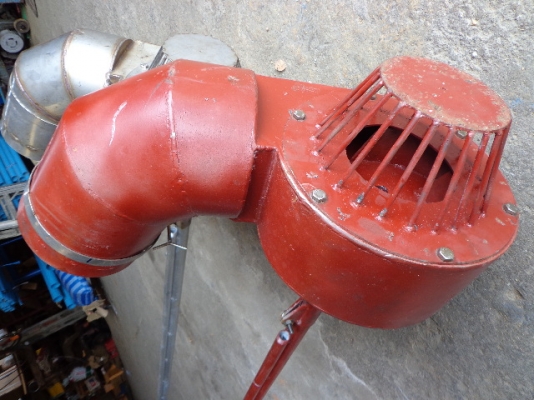 ท่อวิดน้ำพุ่งกระฉูด