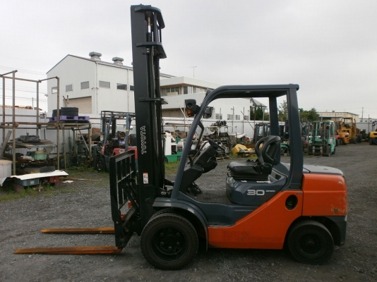 TOYOTA ร่น 8 FD30 เกียร ออโต้ เครื่อง 3 z