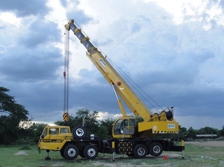 บริการรถเครนรับจ้าง รถบรรทุก 6 ล้อ 10 ล้อ 12 ล้อ เครน 5-50 ตัน ขนส่งสินค้าทุกประเภท ทั่วราชอาณาจักร  ราคาเป็นกันเอง  081-907-2924