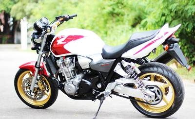 ขอขายด่วน CB1300 ปี2005 สรรพสามิตร