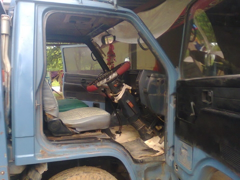 ขายด่วน ISUZU เครื่อง 4BD1 115 แรง  คัสซี NPR59L 46xxxxx  เครื่องดี คัสซีสวย พวงมาลัยพาวเวอร์ เอกสารครบ รถใช้งานอยู่ ราคา 375000 บาท