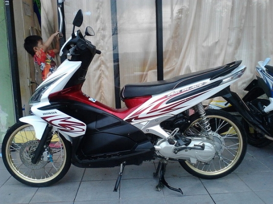 ขาย HONDA Airblade สวยๆราคาถูกๆครับ ขาย HONDA Airblade สวยๆราคาถูกๆครับ