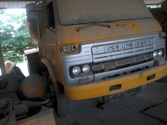 รถโม่ปูนUD 4 คันอีซูซุหัว3ใบปัด2หัวใหญ่2หัวเล็ก CW 30 2 คัน รวมทั้งหมด 4 คันยกชุด 380000 ใช้แล้วจอด2 คัน ต้องปรับปรุง2 คัน ใช้งานอยู่ 2คัน