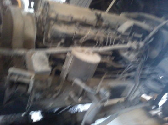 รถโม่ปูนUD 4 คันอีซูซุหัว3ใบปัด2หัวใหญ่2หัวเล็ก CW 30 2 คัน รวมทั้งหมด 4 คันยกชุด 380000 ใช้แล้วจอด2 คัน ต้องปรับปรุง2 คัน ใช้งานอยู่ 2คัน