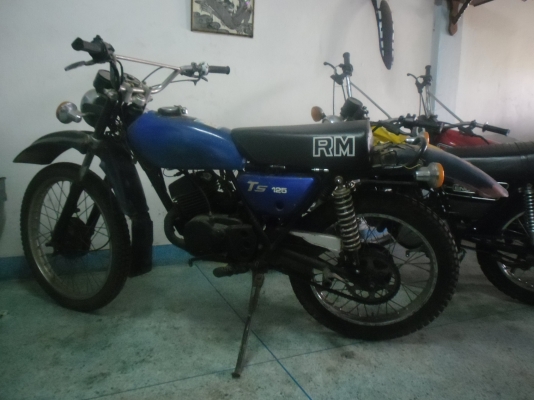 ขายด่วนTS125ท่อแซกพร้อมทะเบียนหายากครับพร้อมใช้