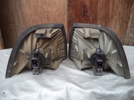 ไฟท้าย+ไฟเลี้ยว BMW E36